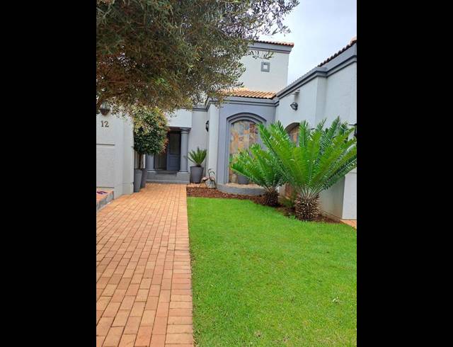 4 BEDROOM PROPERTY TO RENT IN NORTHCLIFF